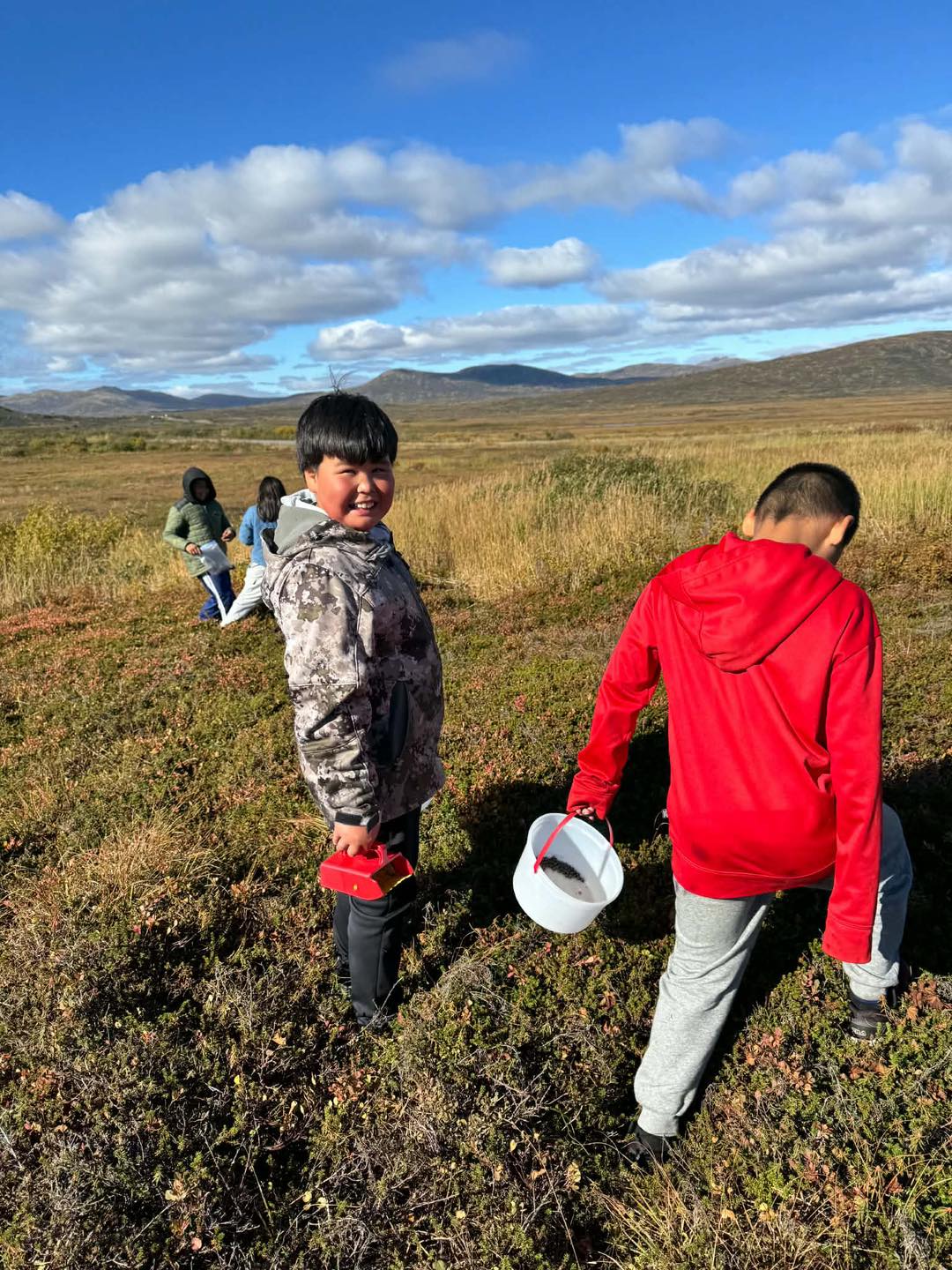 4th Graders Learn Math Through Blackberry Picking (4/5)
