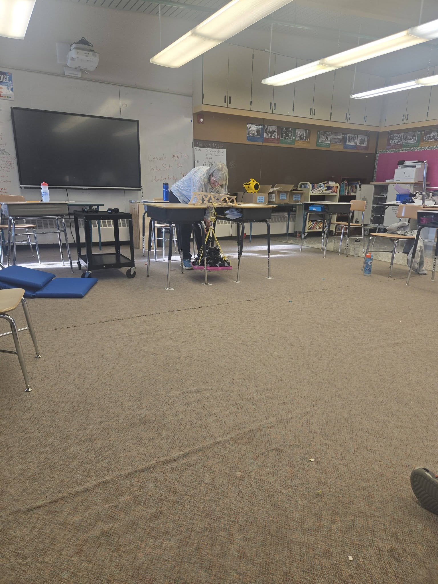 Our fifth graders put on their engineering hats and built bridges! (1/5)